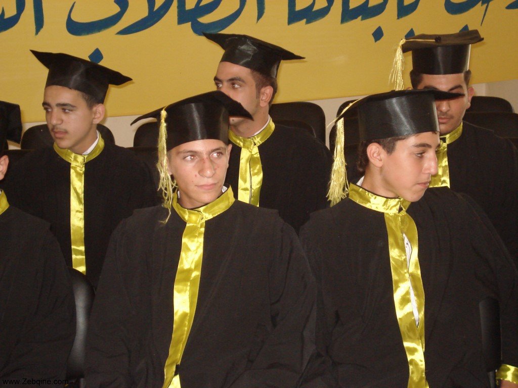 تكريم الطلاب الناجحين في الشهادات الرّسمية والأساتذة المتقاعدين